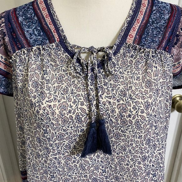 S Knox Rose BoHo Style Top with Front Tie and Tassels - Picture 4 of 7
